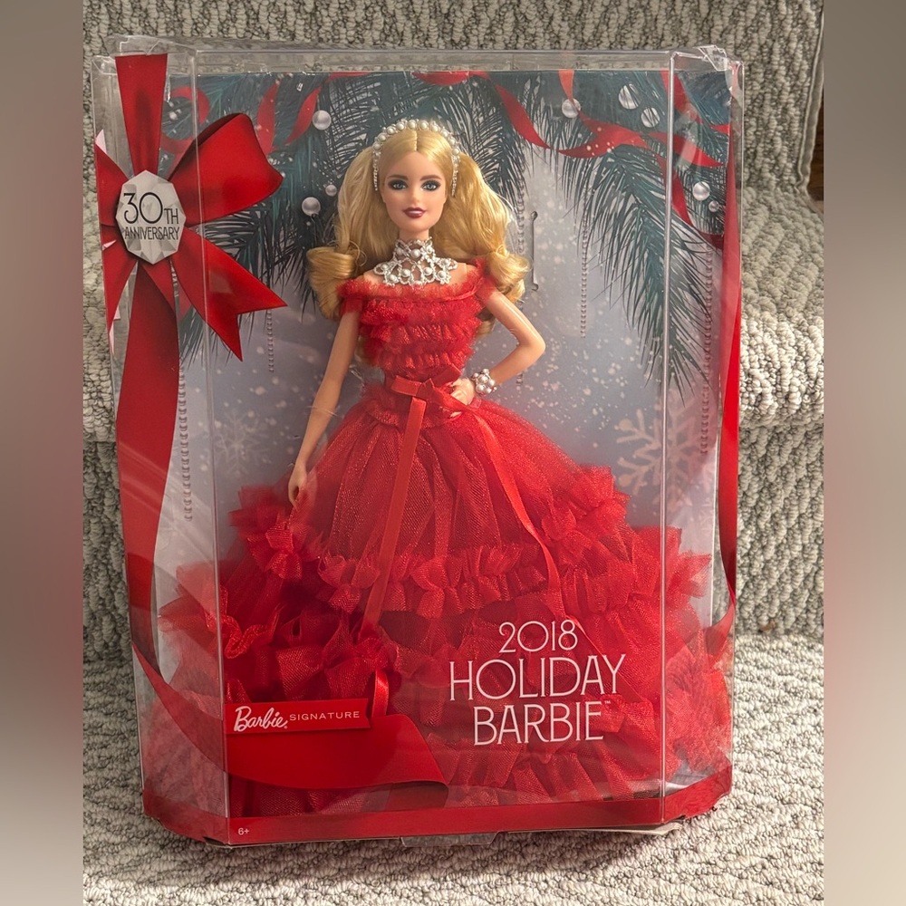 Barbie Holiday 2018. New never out of box